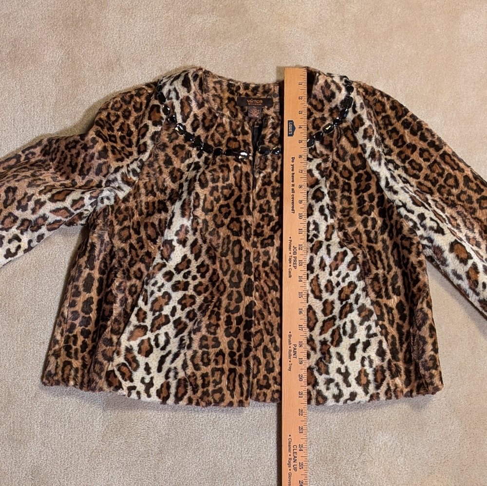 Victor Alfaro Faux Fur Leopard Print Cropped Jacket 3/4 Sleeve Jeweled Neck Sz12 - Picture 10 of 12